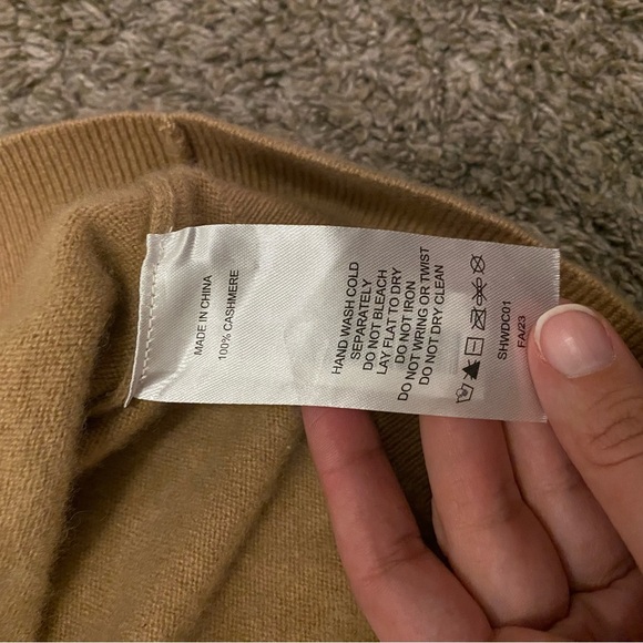 Quince 100% cashmere / Mongolian cashmere vneck sweater - Picture 5 of 7